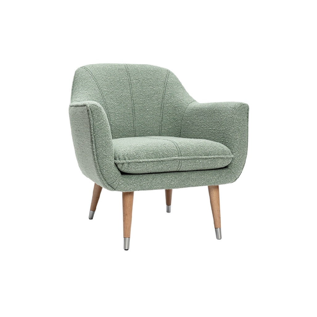 "Moderne groene fauteuil met houten poten"