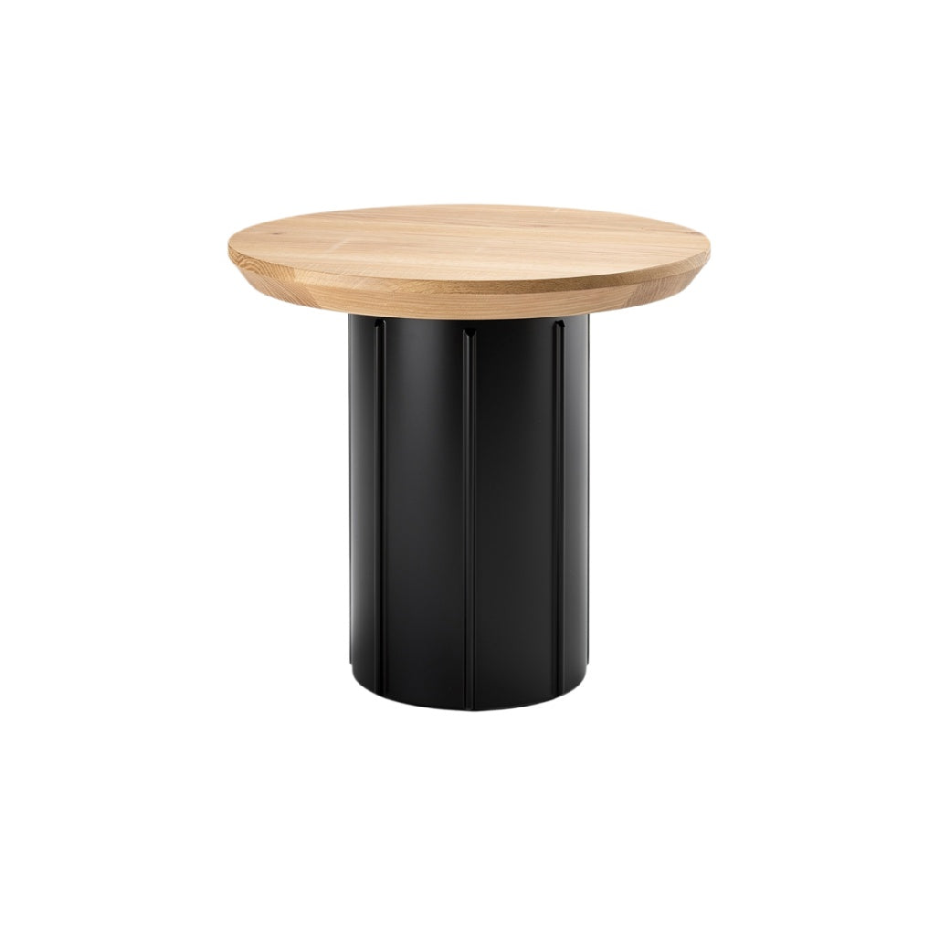 Moderne bijzettafel met houten blad en zwarte basis